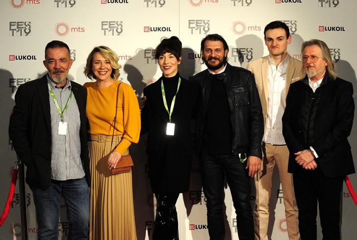 Beograd 26.02.2019. Fest 2019, ekipa filma Osmi povjerenik pred projekciju u kombank dvorani. Film je najavio umetnicki direktor Fest-a Jugoslav Pantelic. foto Dusan Milenkovic