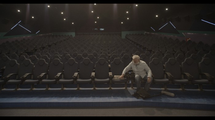SLUČAJ MAKAVEJEV ILI PROCES U BIOSKOPSKOJ SALI